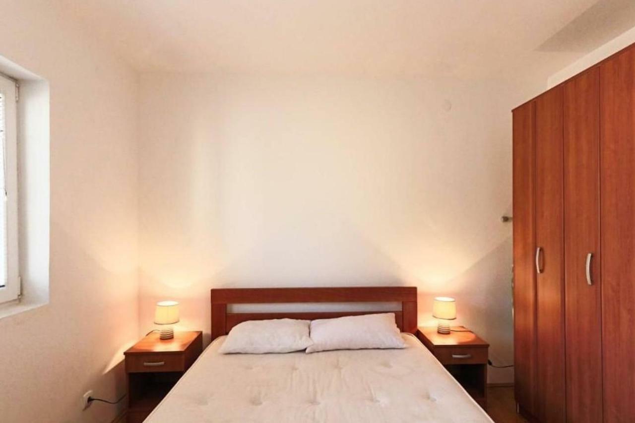 Sun Apartment Kotor Buitenkant foto